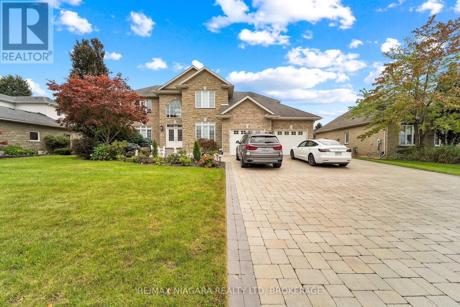 8018 CATHEDRAL DRIVE, Niagara Falls, Ontario