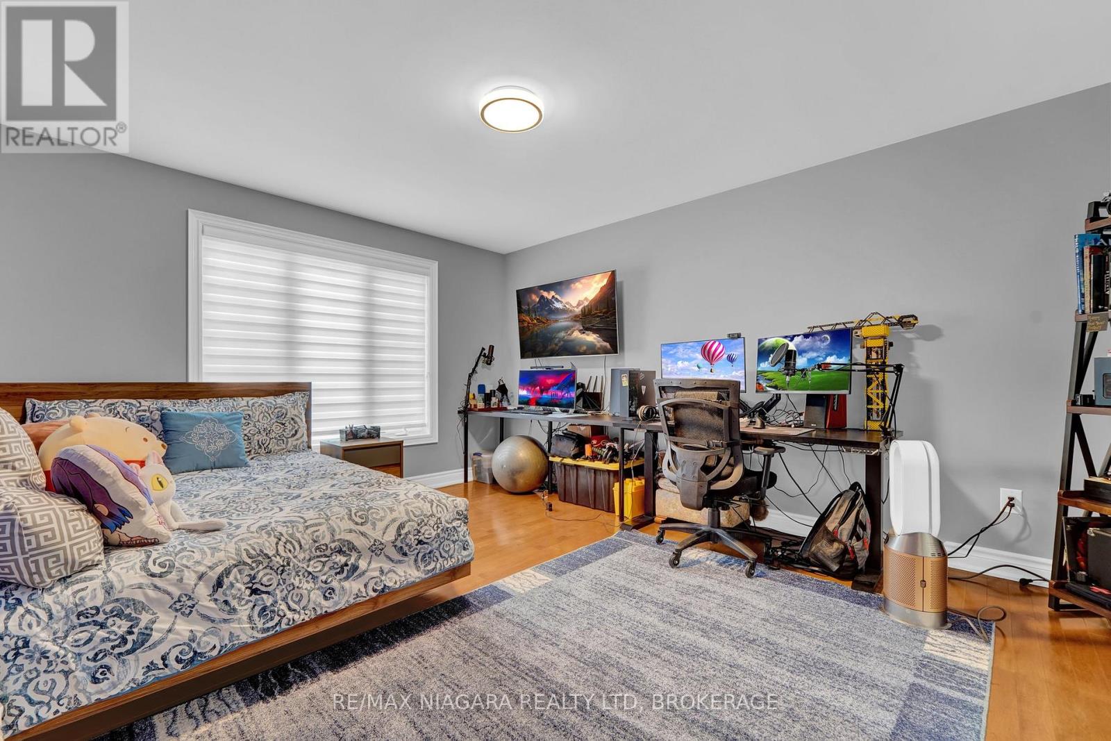 8018 Cathedral Drive, Niagara Falls, Ontario  L2H 2Z2 - Photo 36 - X12354592