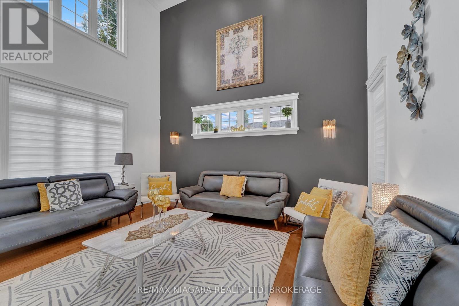 8018 Cathedral Drive, Niagara Falls, Ontario  L2H 2Z2 - Photo 6 - X12354592