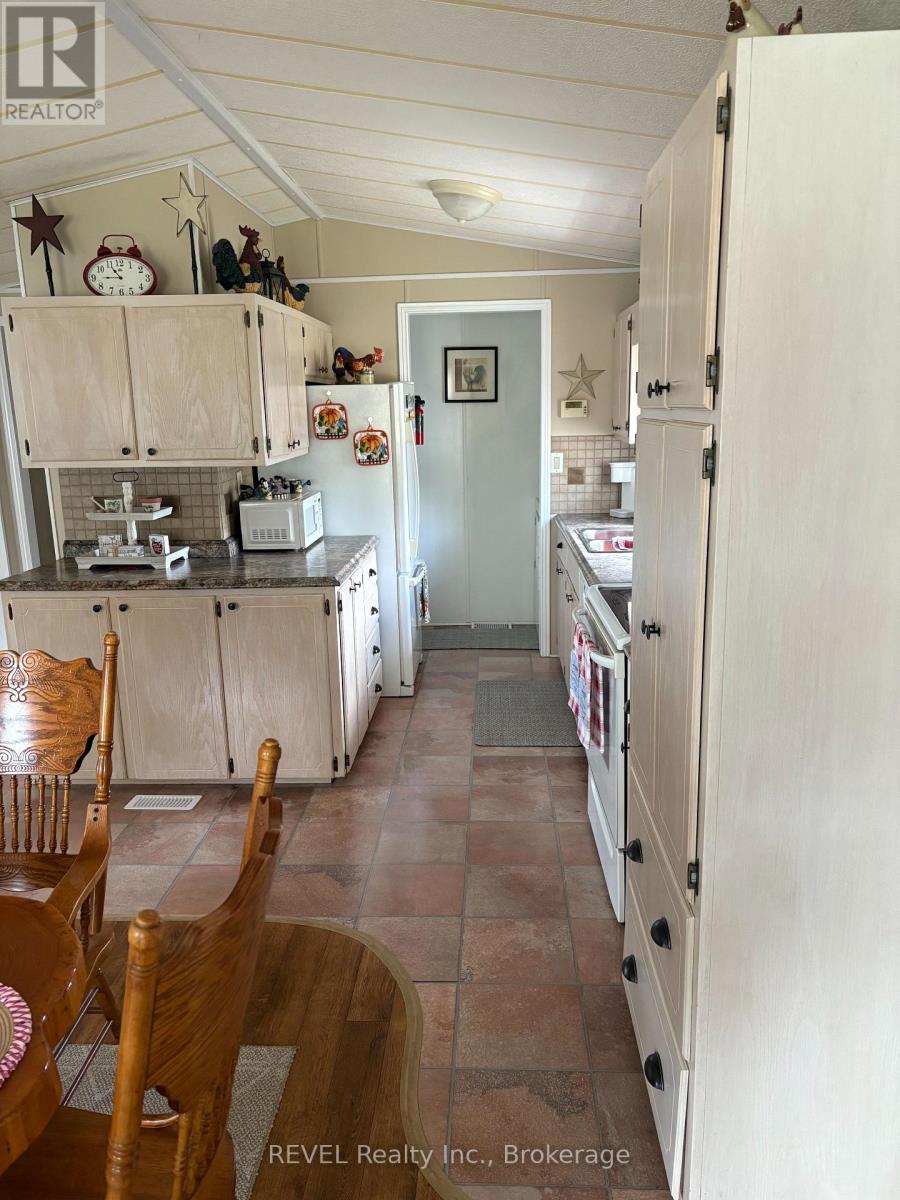 350 - 3033 Townline Road, Fort Erie, Ontario  L0S 1S1 - Photo 14 - X12355507