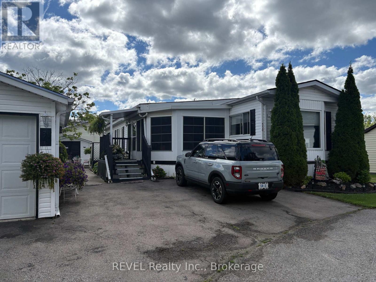 350 - 3033 Townline Road, Fort Erie, Ontario  L0S 1S1 - Photo 2 - X12355507