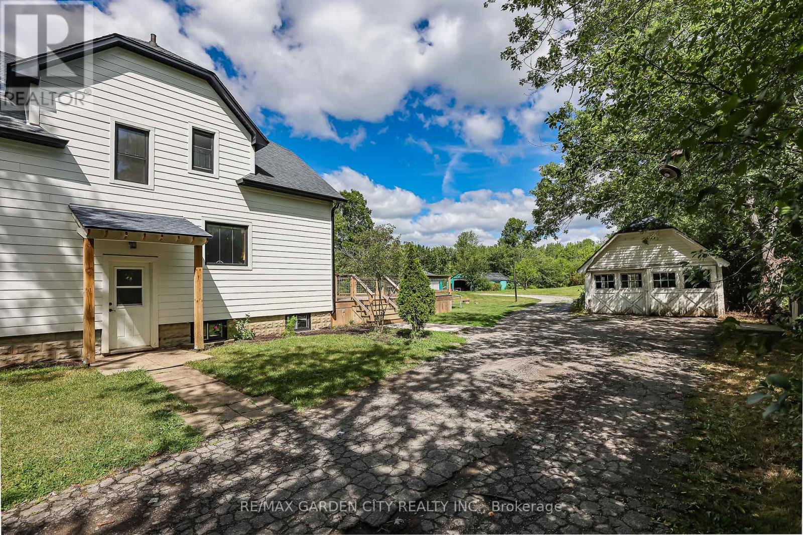 1858 Townline Road, Fort Erie, Ontario  L0S 1S0 - Photo 23 - X12356383