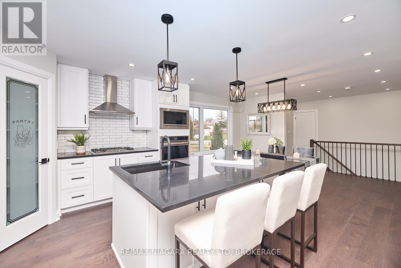 3873 Glenview Drive, Lincoln, Ontario  L0R 2C0 - Photo 11 - X12361542