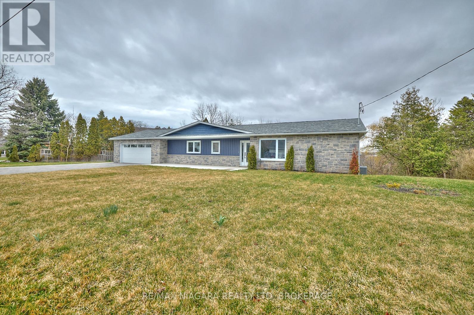 3873 Glenview Drive, Lincoln, Ontario  L0R 2C0 - Photo 2 - X12361542