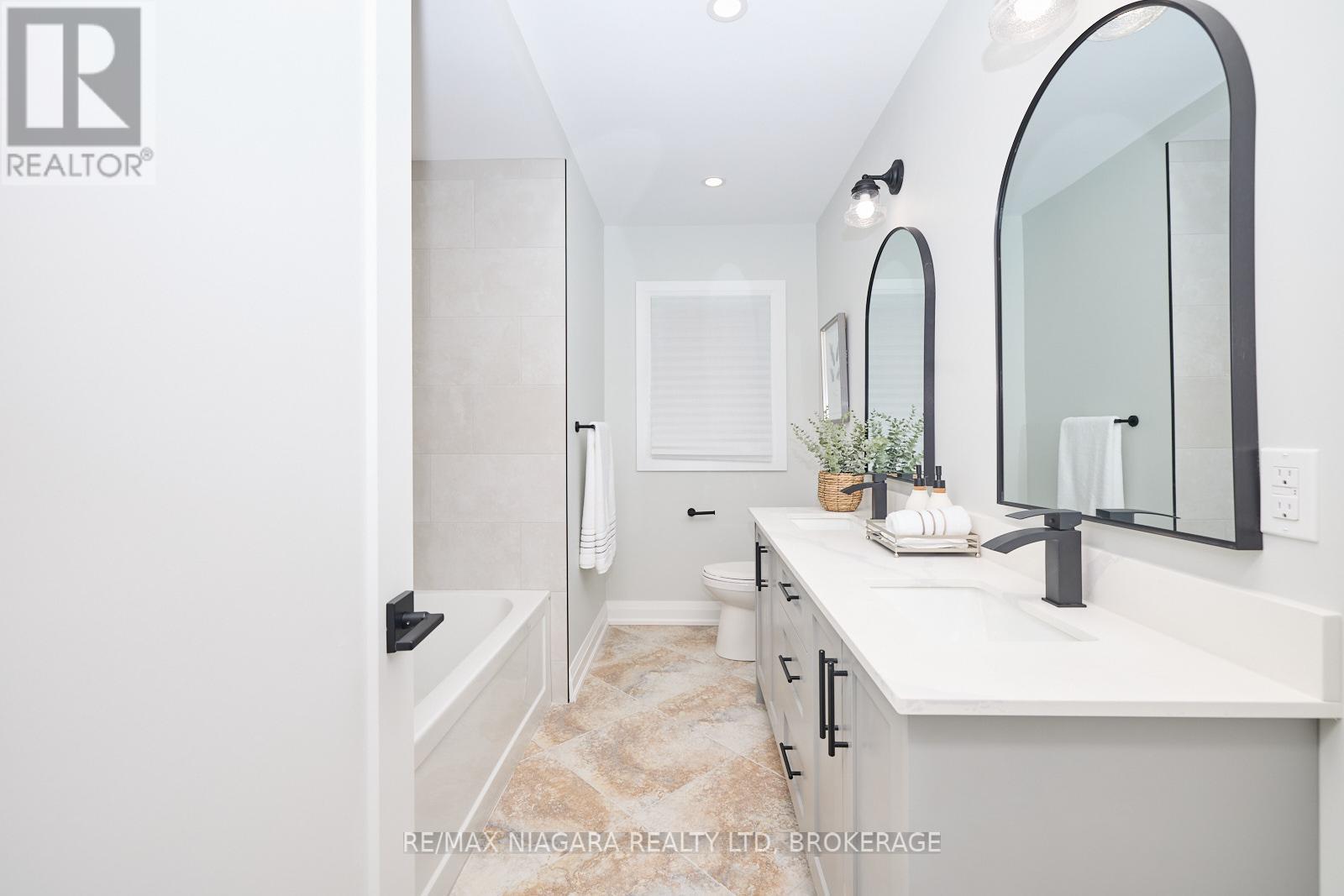 3873 Glenview Drive, Lincoln, Ontario  L0R 2C0 - Photo 20 - X12361542