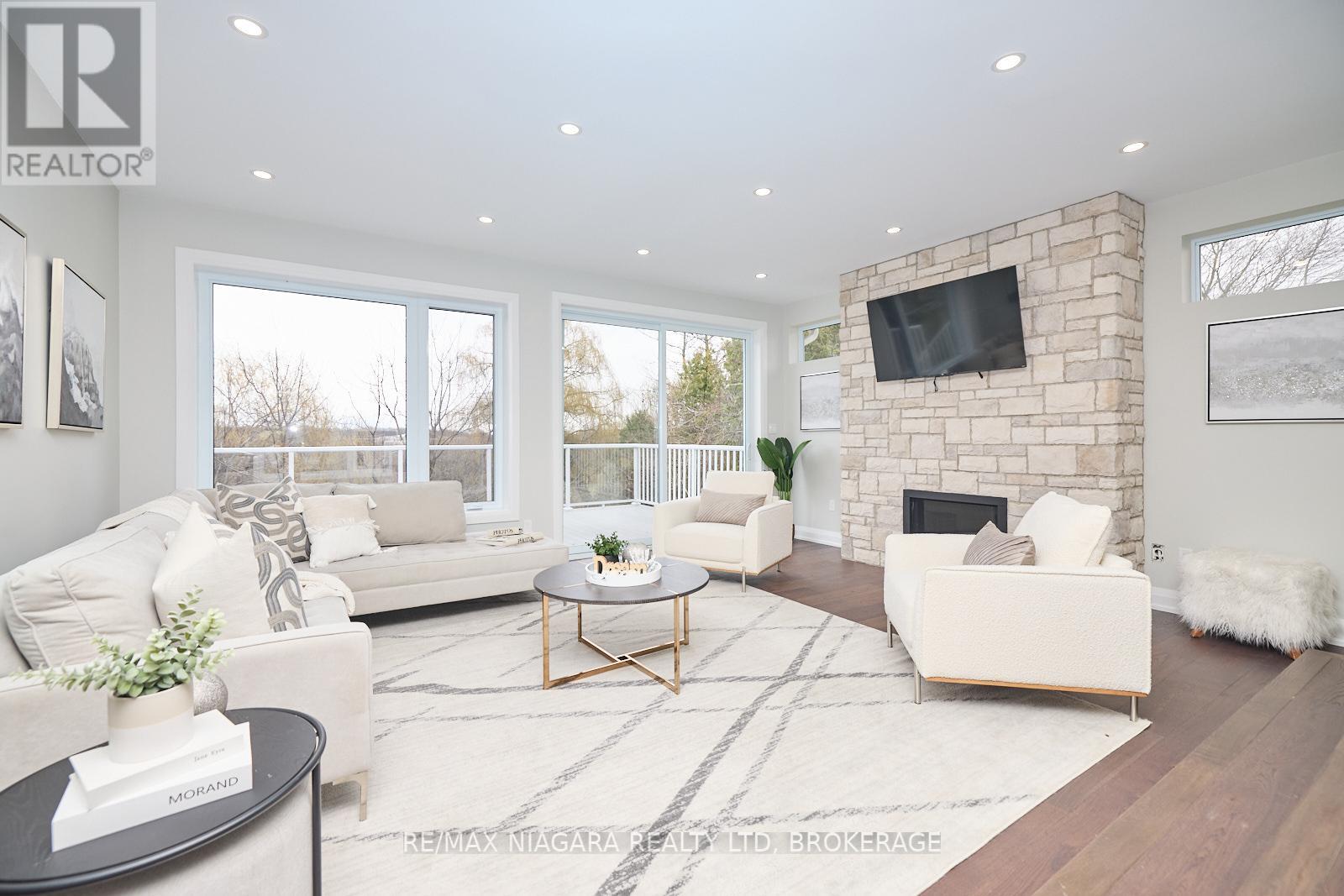 3873 Glenview Drive, Lincoln, Ontario  L0R 2C0 - Photo 8 - X12361542