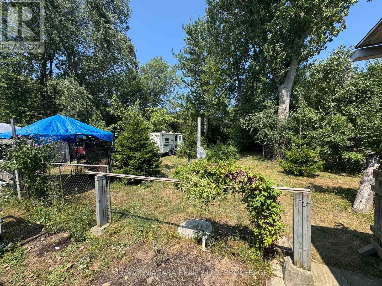 1640 Dominion Road, Fort Erie, Ontario  L2A 5M4 - Photo 12 - X12363309