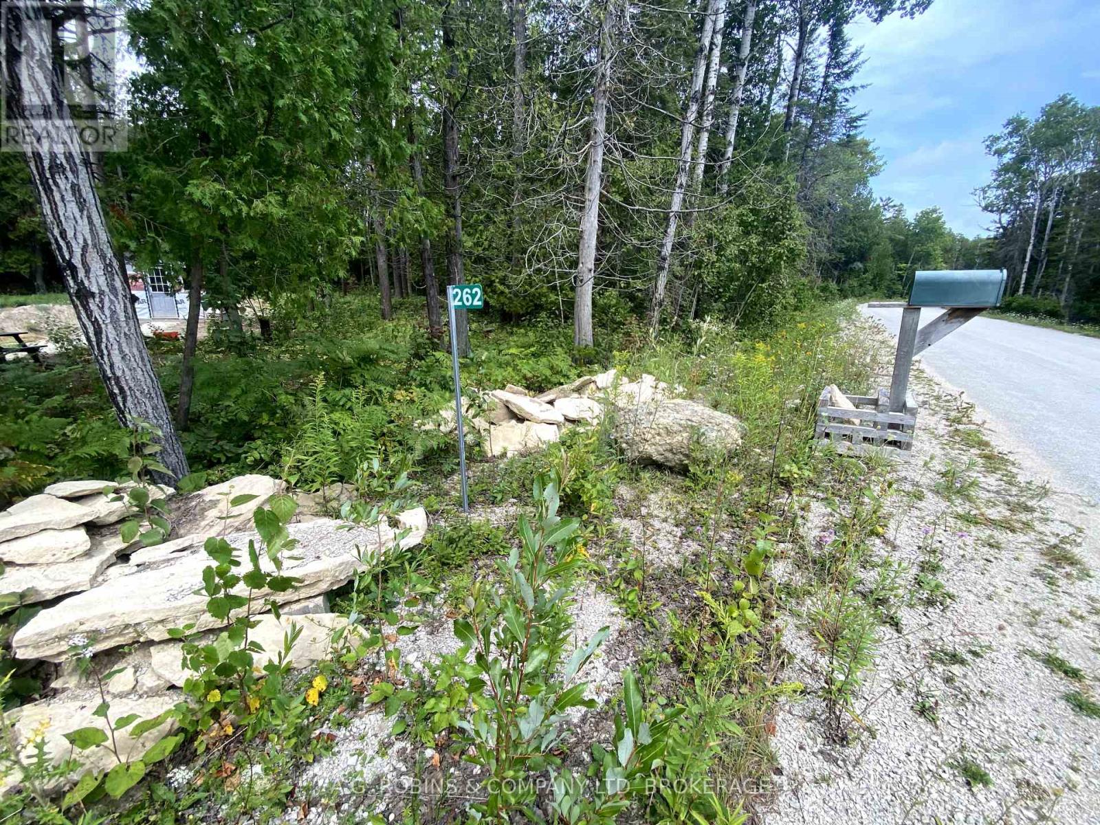 262 Johnsons Harbour Road, Northern Bruce Peninsula, Ontario  N0H 2R0 - Photo 27 - X12365347