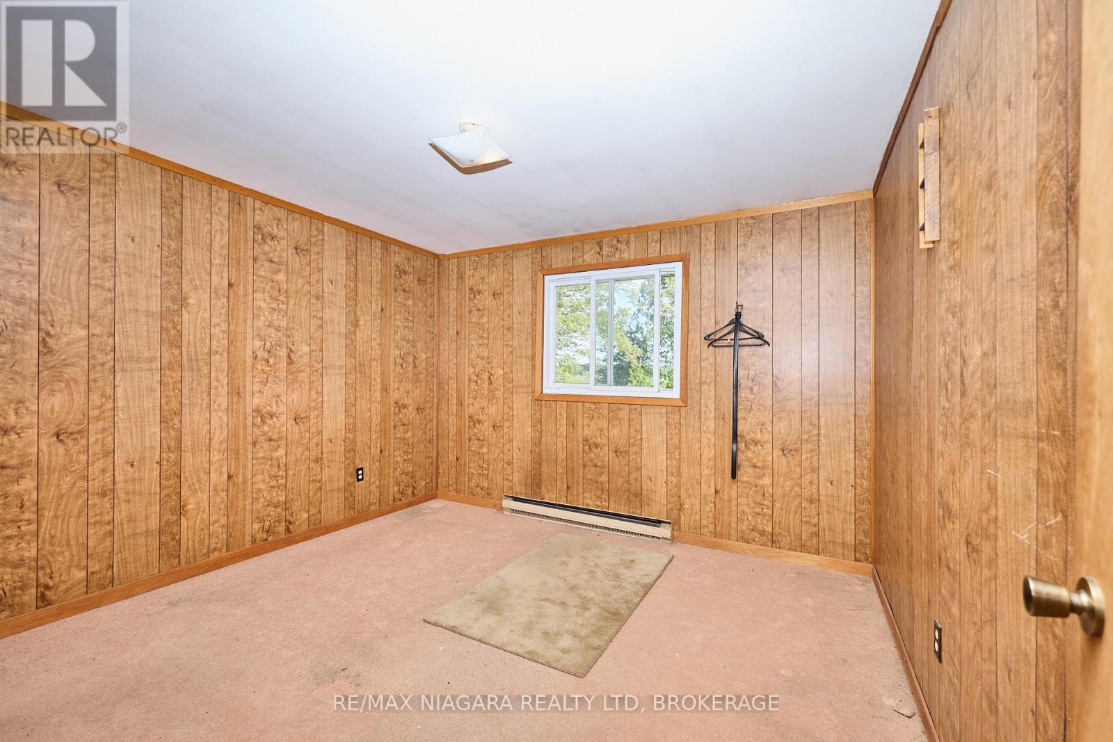 32626 Clarendon Street W, Wainfleet, Ontario  L0S 1V0 - Photo 29 - X12365740