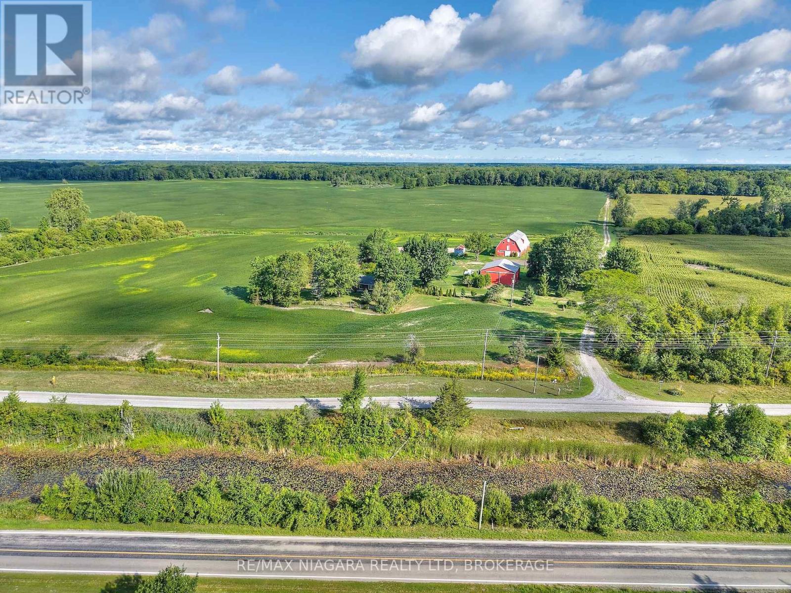 32626 Clarendon Street W, Wainfleet, Ontario  L0S 1V0 - Photo 38 - X12365740