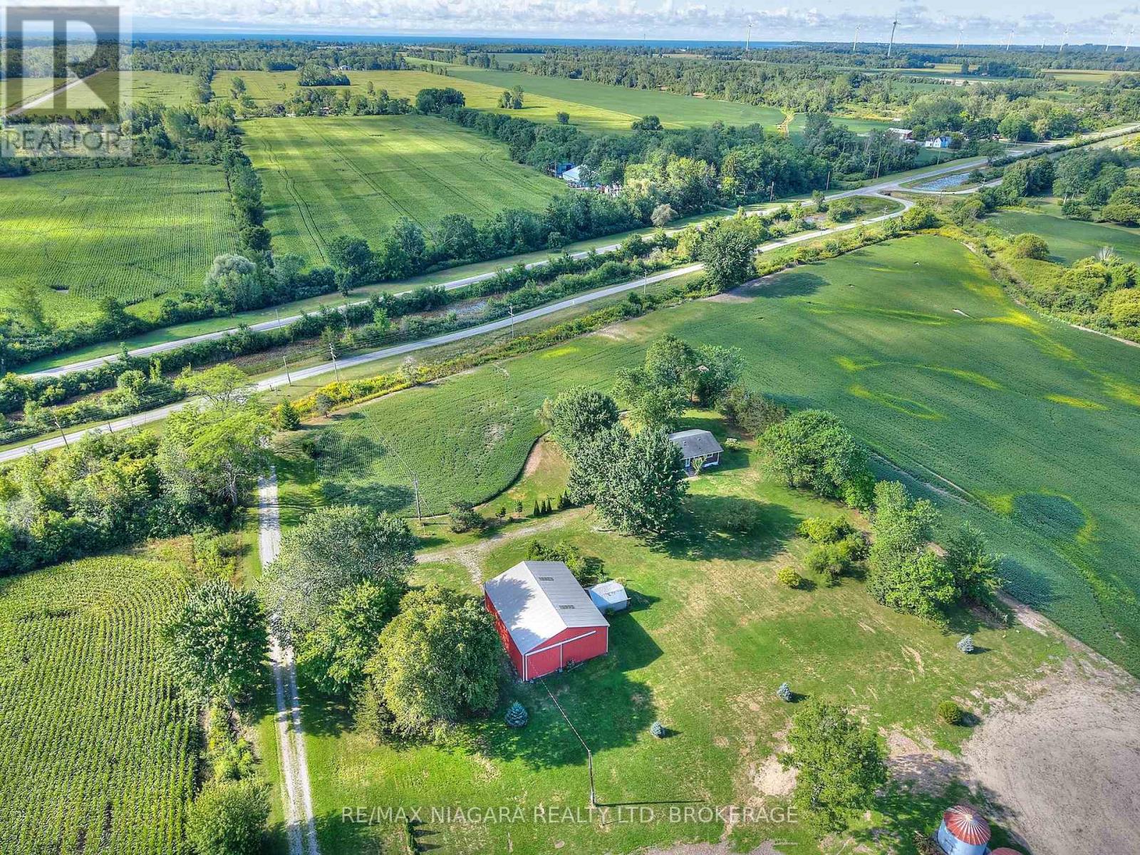 32626 Clarendon Street W, Wainfleet, Ontario  L0S 1V0 - Photo 46 - X12365740