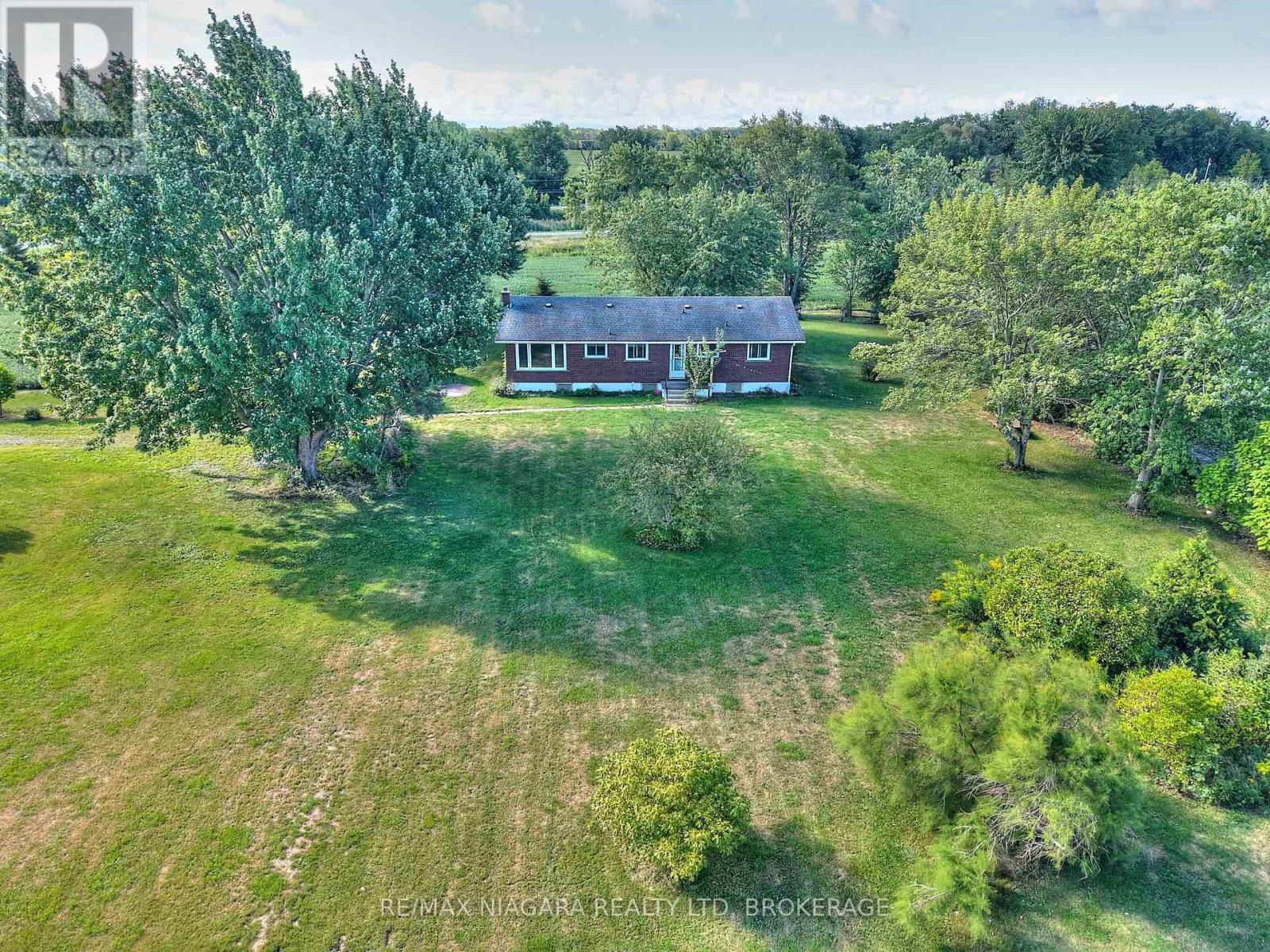 32626 Clarendon Street W, Wainfleet, Ontario  L0S 1V0 - Photo 50 - X12365740