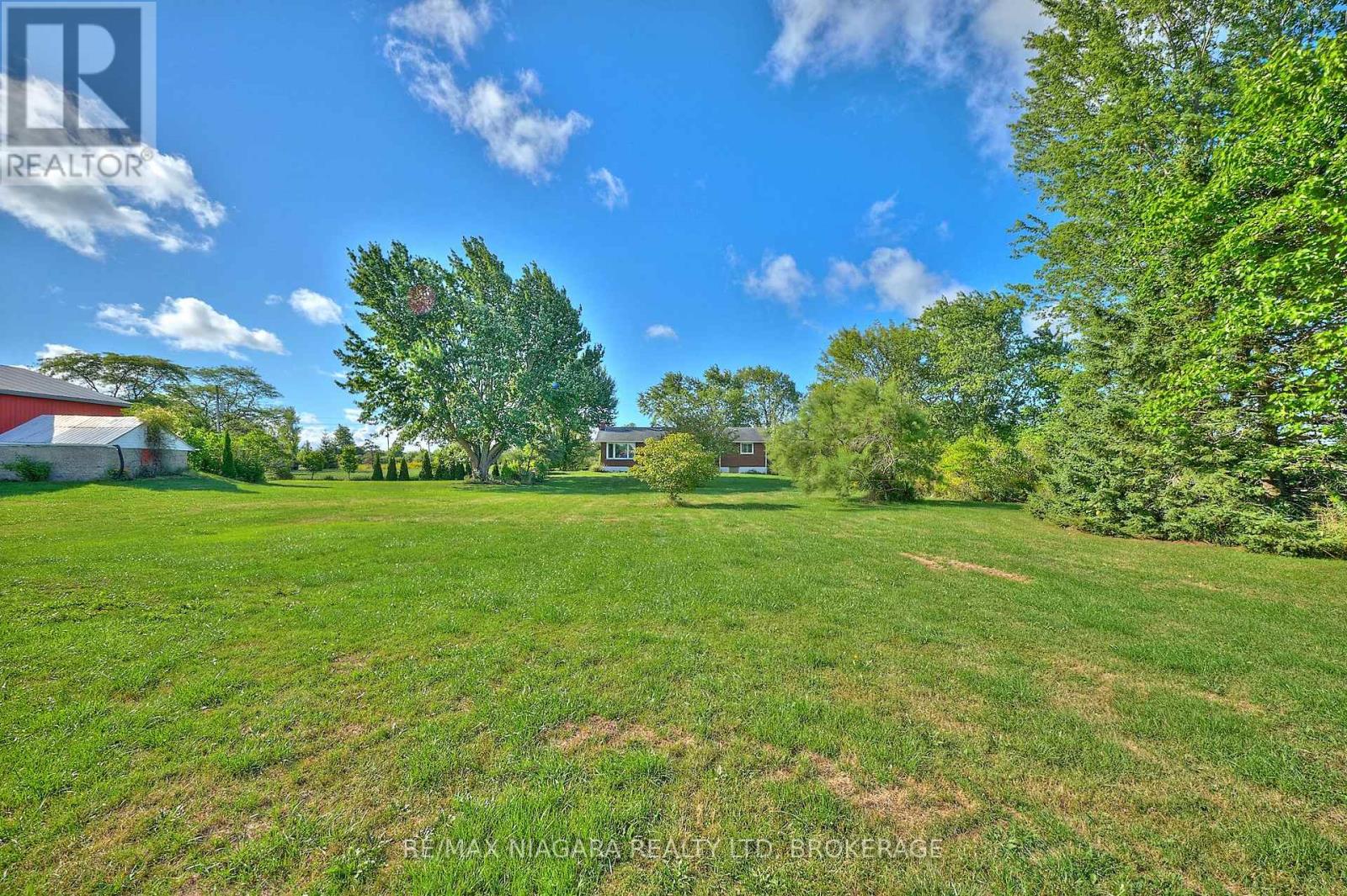 32626 Clarendon Street W, Wainfleet, Ontario  L0S 1V0 - Photo 6 - X12365740