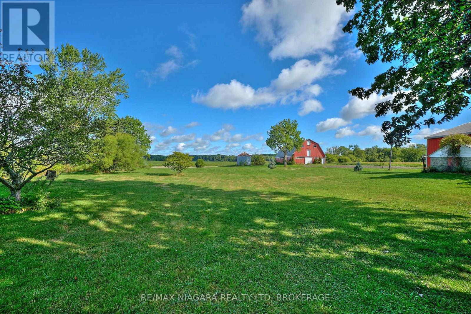 32626 Clarendon Street W, Wainfleet, Ontario  L0S 1V0 - Photo 8 - X12365740