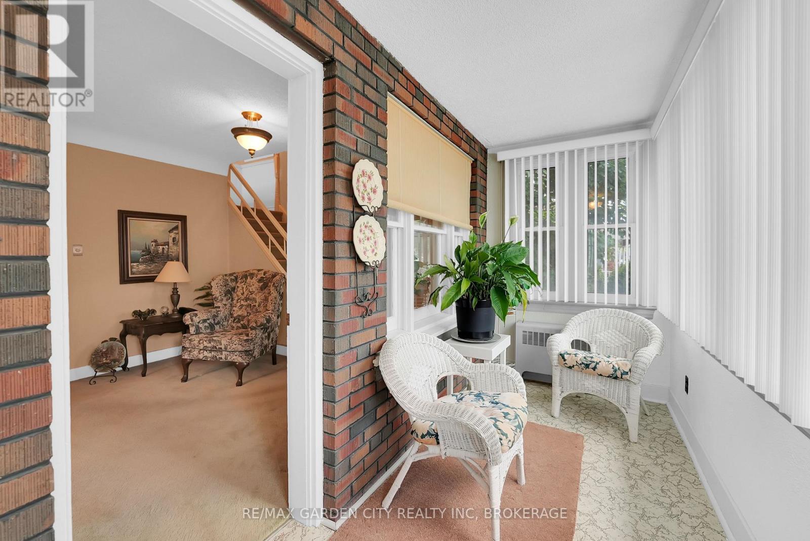 248 Wallace Avenue S, Welland, Ontario  L3B 1R6 - Photo 7 - X12365833