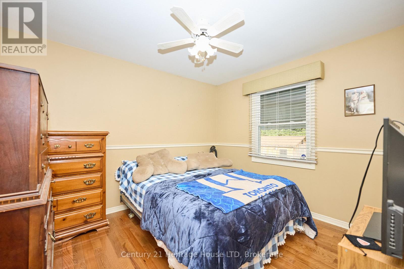 655 Parkdale Avenue, Fort Erie, Ontario  L2A 5B5 - Photo 18 - X12366378