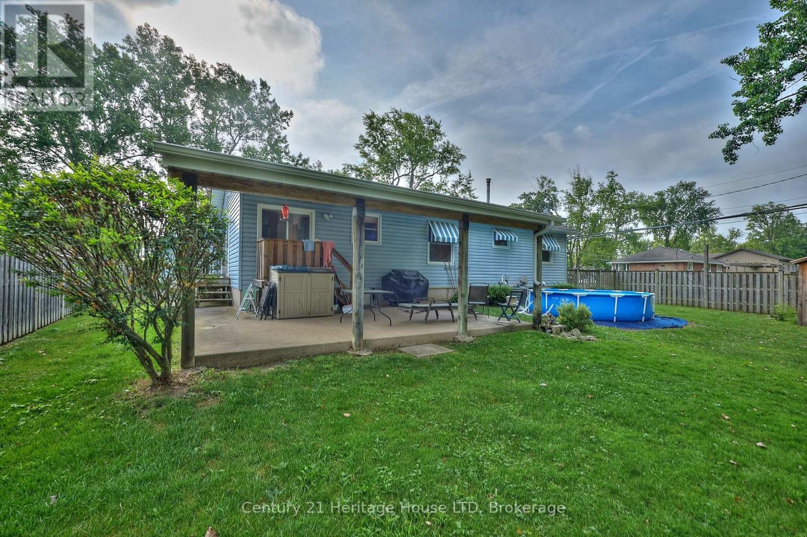 655 Parkdale Avenue, Fort Erie, Ontario  L2A 5B5 - Photo 34 - X12366378