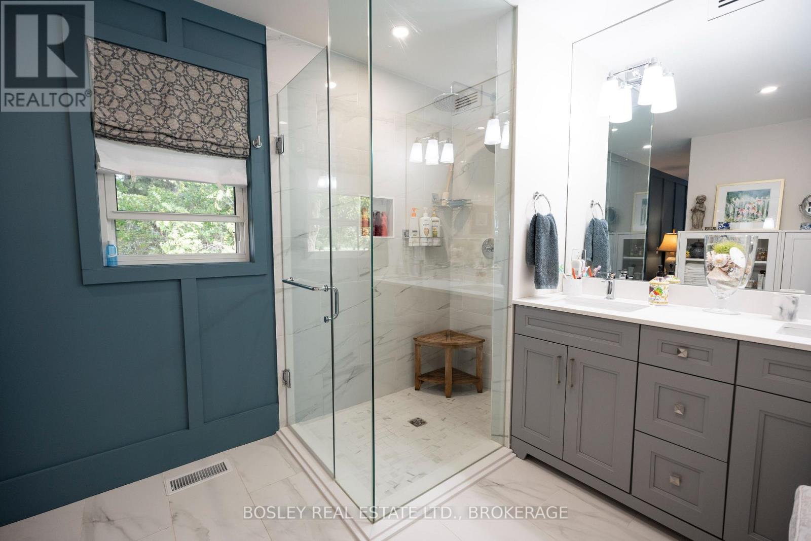 14796 Niagara River Parkway, Niagara-On-The-Lake, Ontario  L0S 1J0 - Photo 16 - X12366602