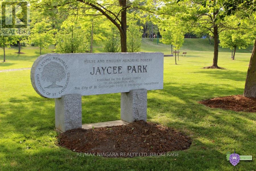 544 Ontario Street, St. Catharines, Ontario  L2N 6J7 - Photo 13 - X12369150