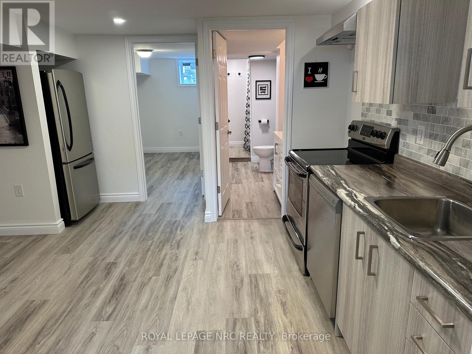 45 Catherine Street, Fort Erie, Ontario  L2A 2G8 - Photo 17 - X12369324