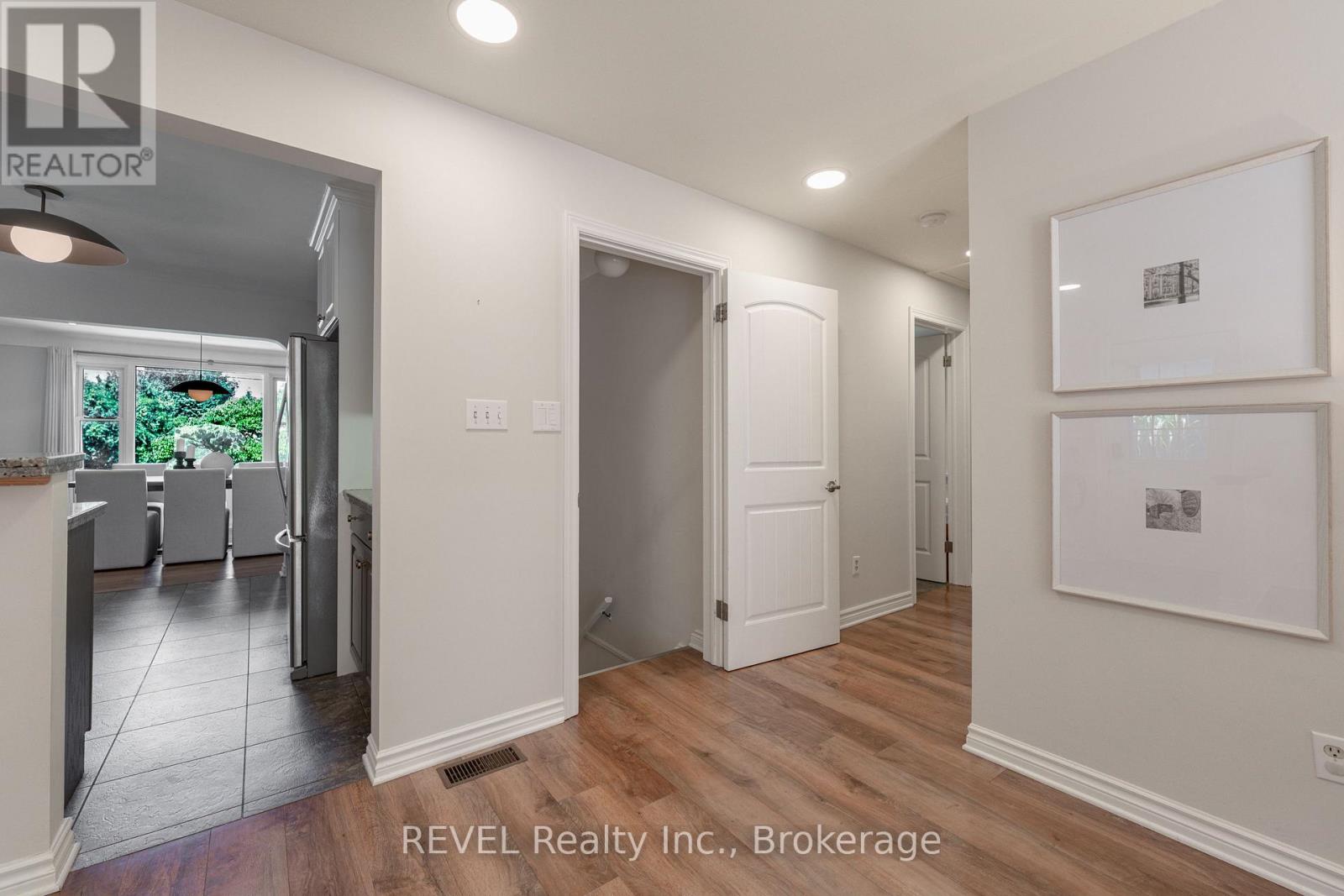 522 Mississagua Street, Niagara-On-The-Lake, Ontario  L0S 1J0 - Photo 22 - X12369484