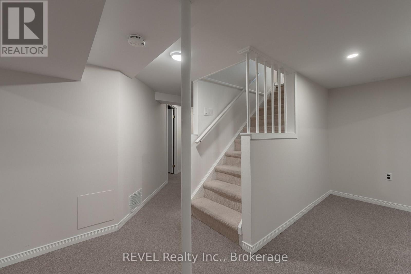 522 Mississagua Street, Niagara-On-The-Lake, Ontario  L0S 1J0 - Photo 27 - X12369484