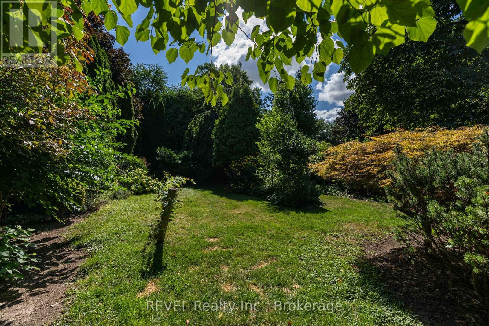 522 Mississagua Street, Niagara-On-The-Lake, Ontario  L0S 1J0 - Photo 48 - X12369484