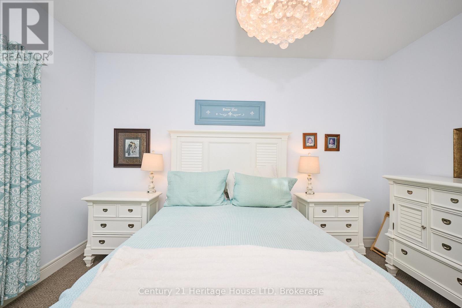 32 Sunrise Court, Fort Erie, Ontario  L0S 1N0 - Photo 19 - X12371468