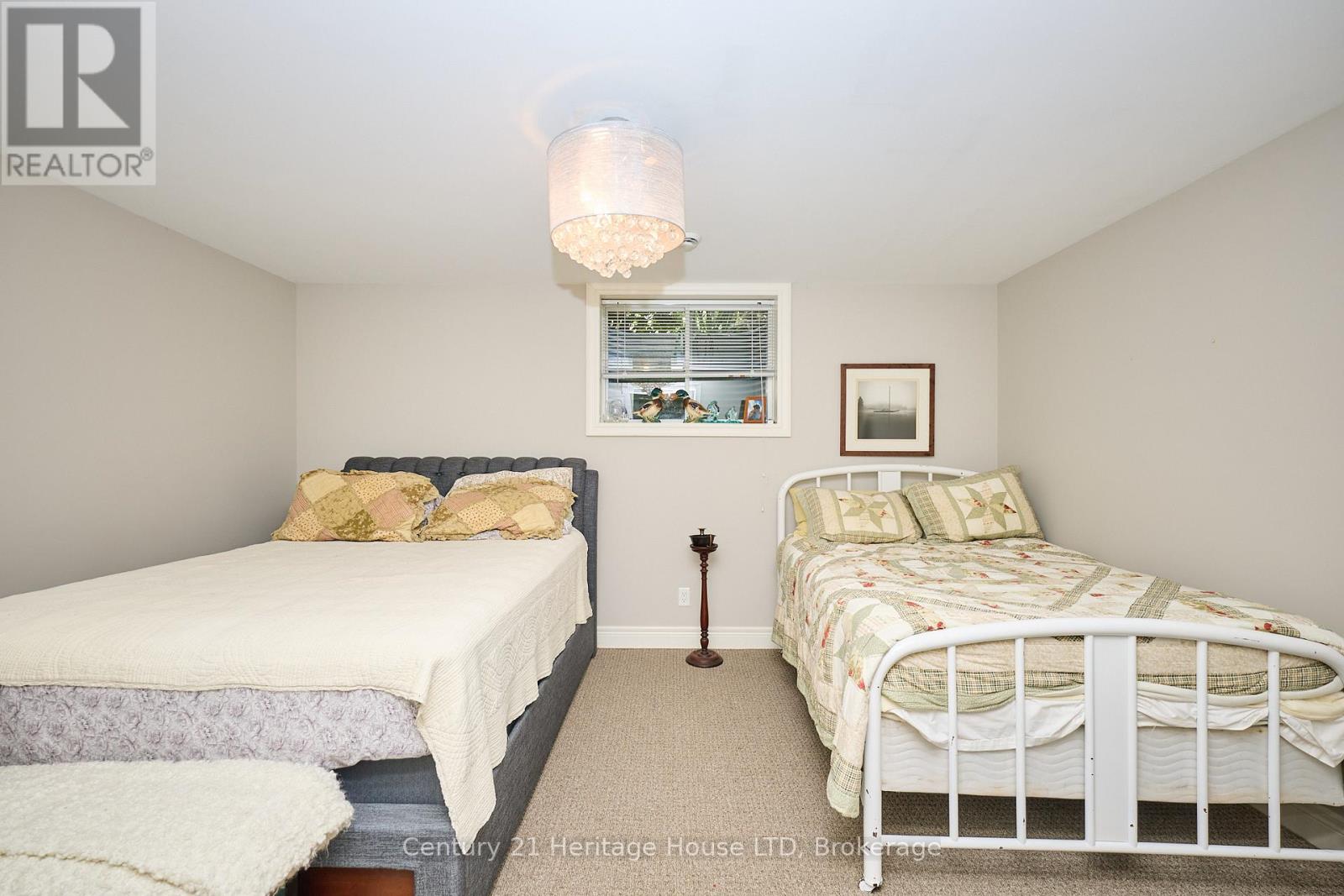 32 Sunrise Court, Fort Erie, Ontario  L0S 1N0 - Photo 29 - X12371468