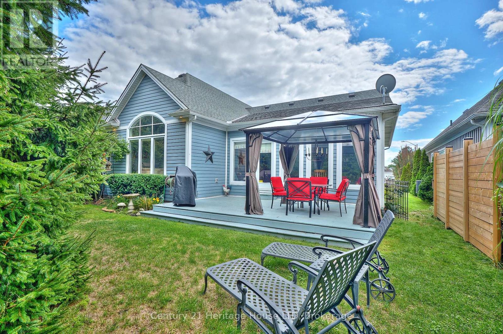 32 Sunrise Court, Fort Erie, Ontario  L0S 1N0 - Photo 32 - X12371468