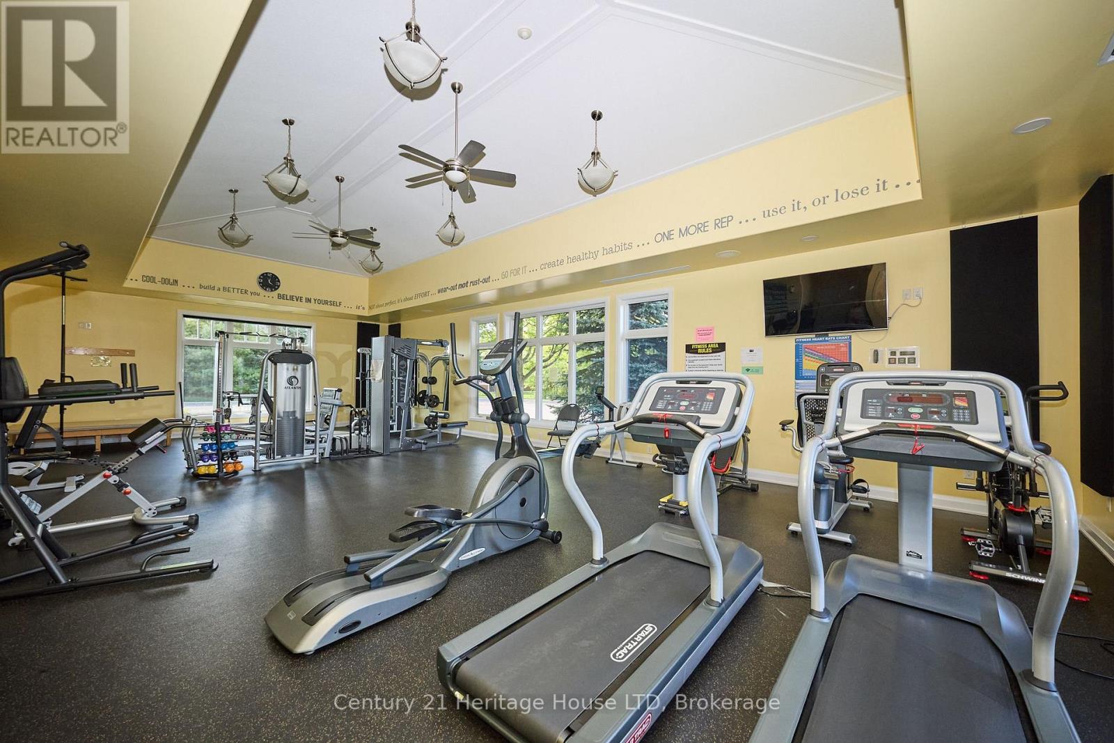 32 Sunrise Court, Fort Erie, Ontario  L0S 1N0 - Photo 39 - X12371468