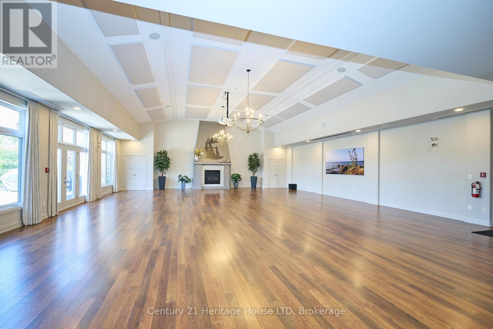 32 Sunrise Court, Fort Erie, Ontario  L0S 1N0 - Photo 44 - X12371468