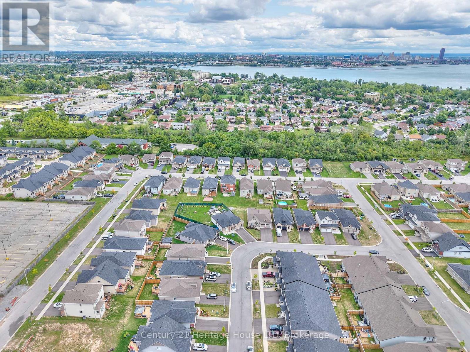 427 Williams Crescent, Fort Erie, Ontario  L2A 4P6 - Photo 31 - X12371476