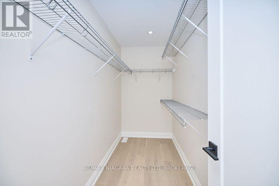 4229 Manson Lane, Lincoln, Ontario  L0R 1G0 - Photo 15 - X12372138