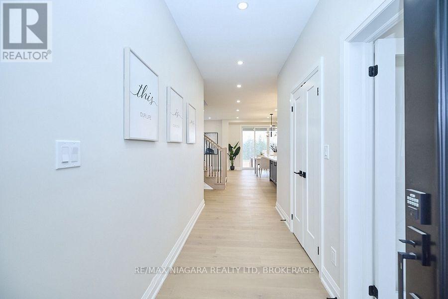 4229 Manson Lane, Lincoln, Ontario  L0R 1G0 - Photo 3 - X12372138