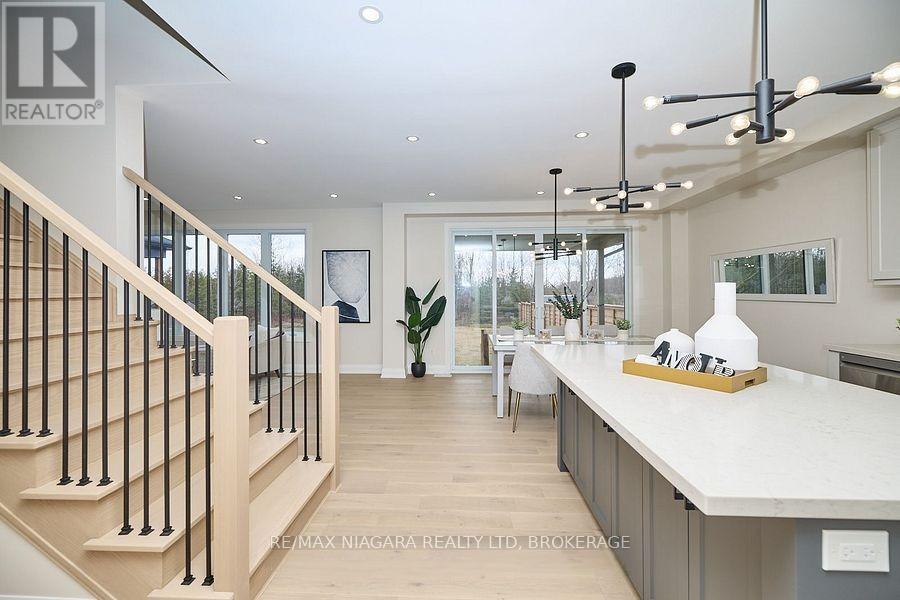 4229 Manson Lane, Lincoln, Ontario  L0R 1G0 - Photo 5 - X12372138