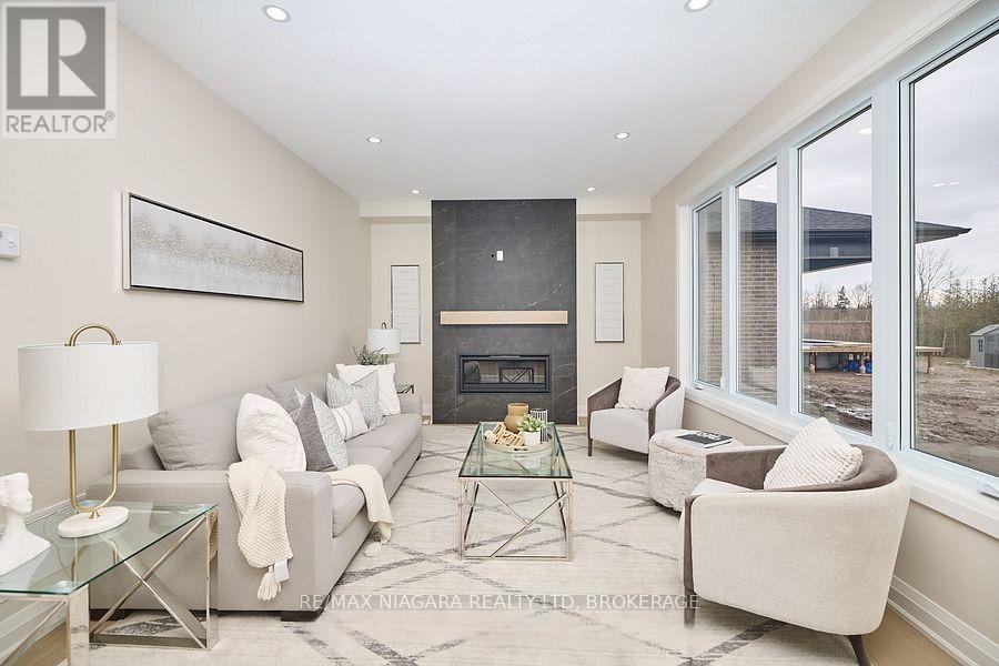 4229 Manson Lane, Lincoln, Ontario  L0R 1G0 - Photo 6 - X12372138