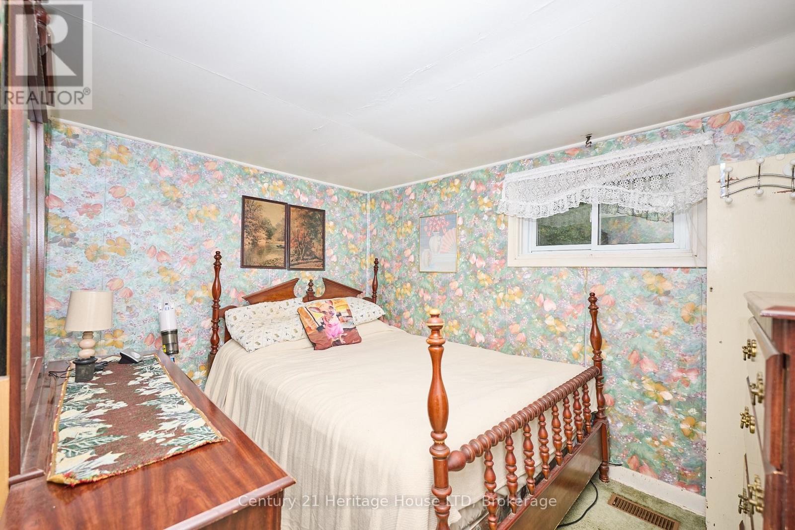 690 Bridge Street, Fort Erie, Ontario  L2A 5M4 - Photo 15 - X12373802