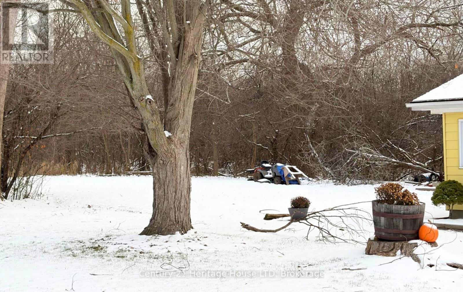 690 Bridge Street, Fort Erie, Ontario  L2A 5M4 - Photo 17 - X12373802