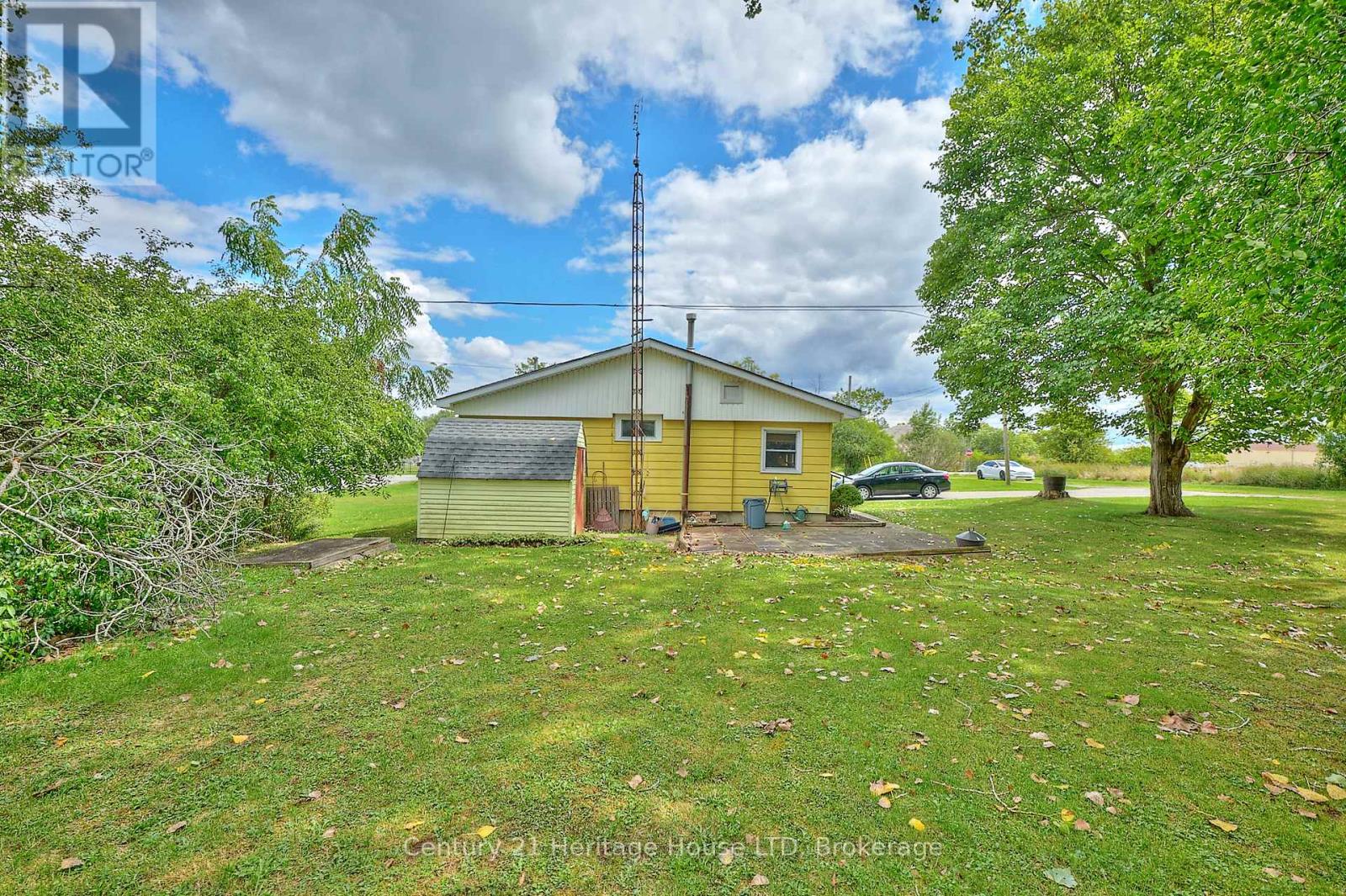 690 Bridge Street, Fort Erie, Ontario  L2A 5M4 - Photo 24 - X12373802