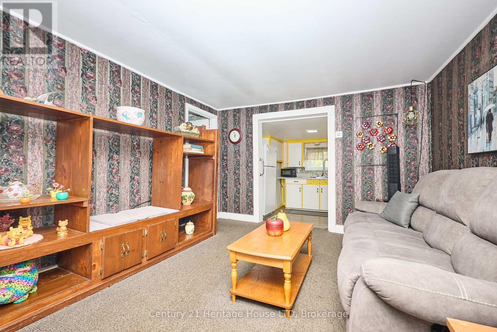 690 Bridge Street, Fort Erie, Ontario  L2A 5M4 - Photo 8 - X12373802