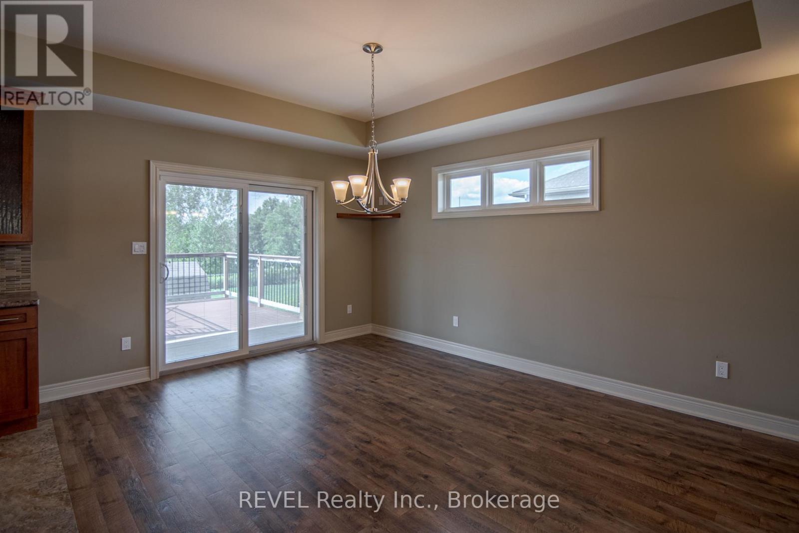 123 Michelle Court, Welland, Ontario  L3C 0A2 - Photo 12 - X12373891