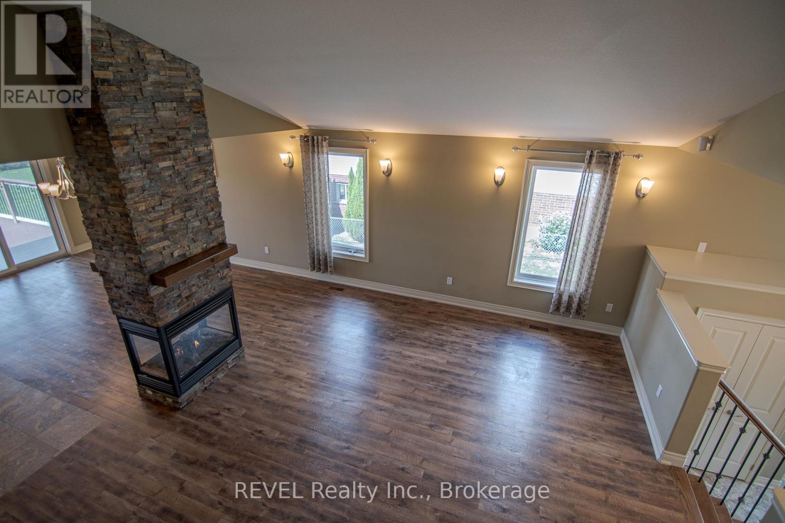 123 Michelle Court, Welland, Ontario  L3C 0A2 - Photo 14 - X12373891