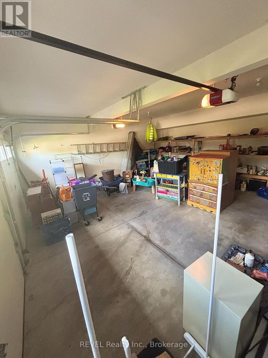 123 Michelle Court, Welland, Ontario  L3C 0A2 - Photo 36 - X12373891