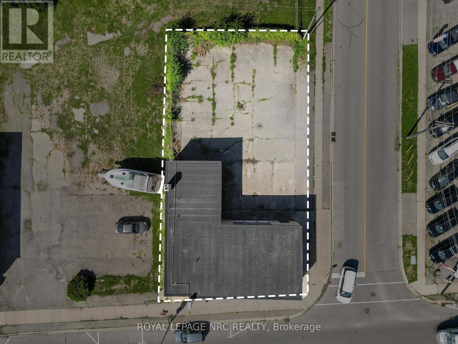 155 Niagara Boulevard, Fort Erie, Ontario  L2A 3G6 - Photo 10 - X12376129