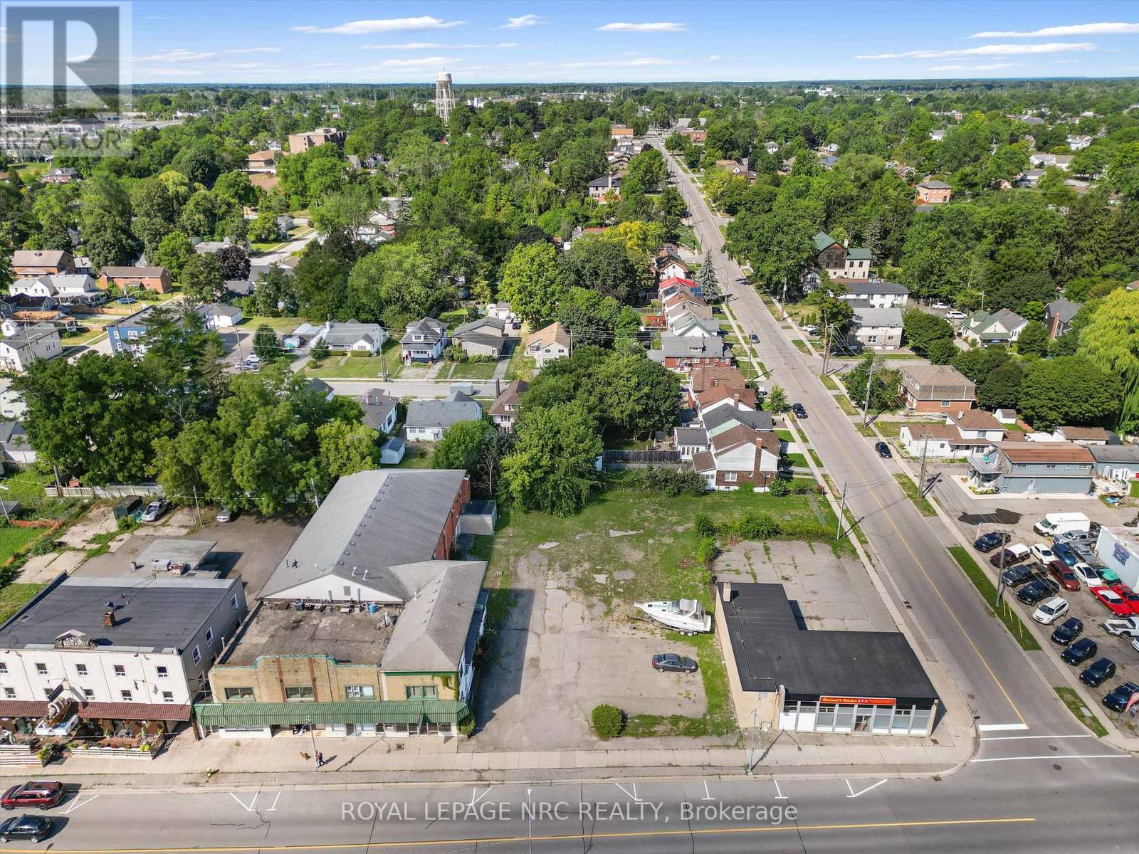 155 Niagara Boulevard, Fort Erie, Ontario  L2A 3G6 - Photo 11 - X12376129