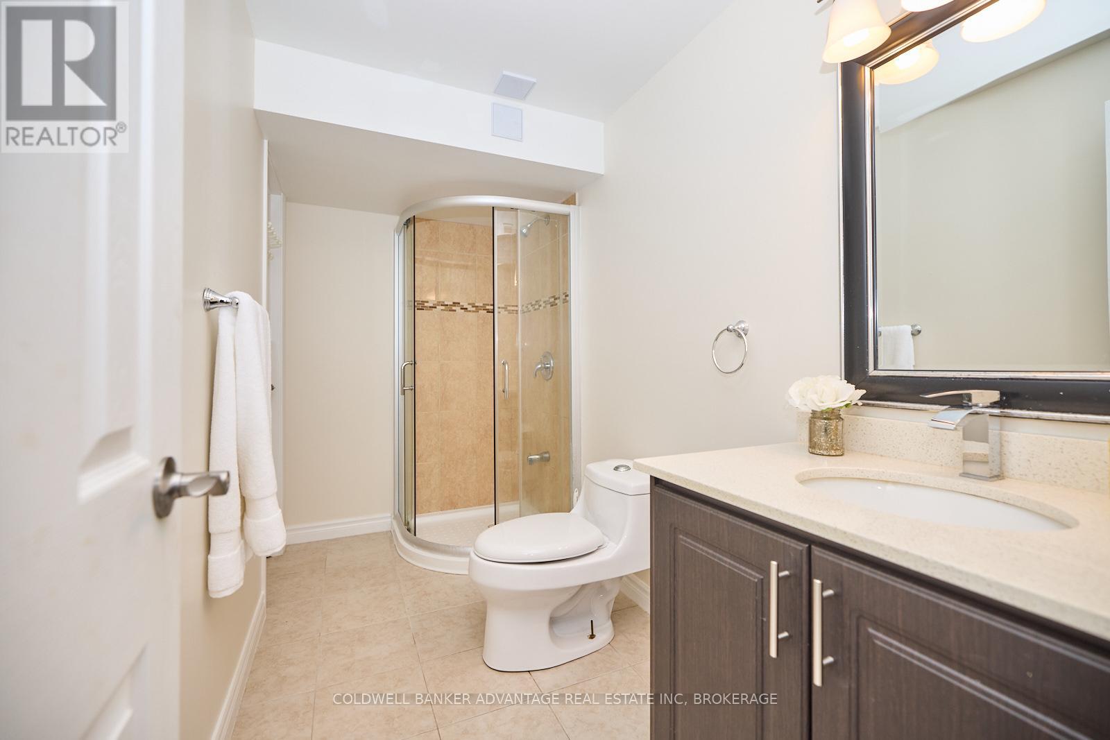 116 Clare Avenue, Welland, Ontario  L3C 0B7 - Photo 21 - X12376231