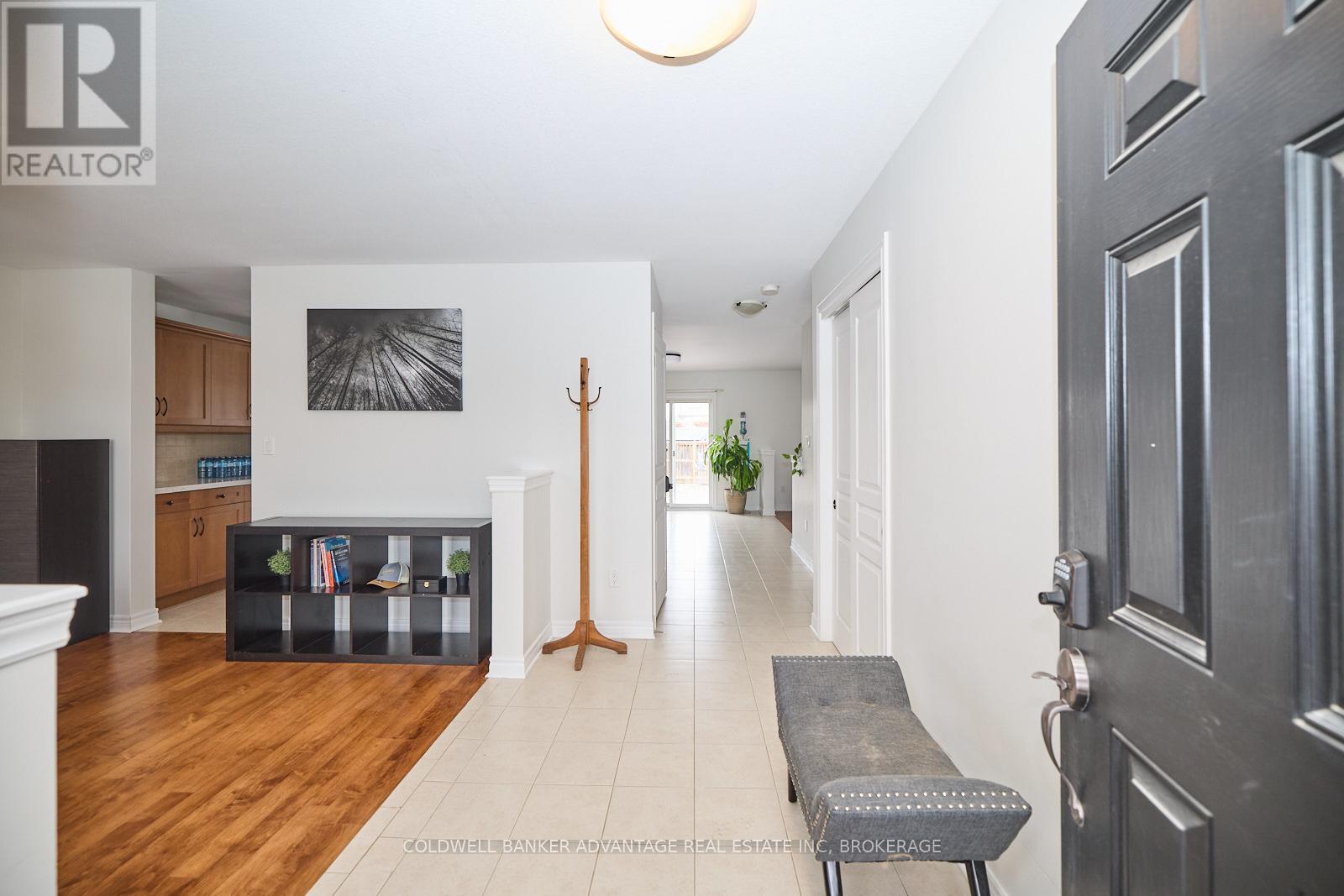 116 Clare Avenue, Welland, Ontario  L3C 0B7 - Photo 3 - X12376231