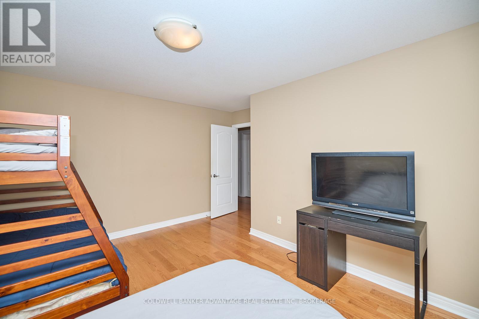 116 Clare Avenue, Welland, Ontario  L3C 0B7 - Photo 34 - X12376231