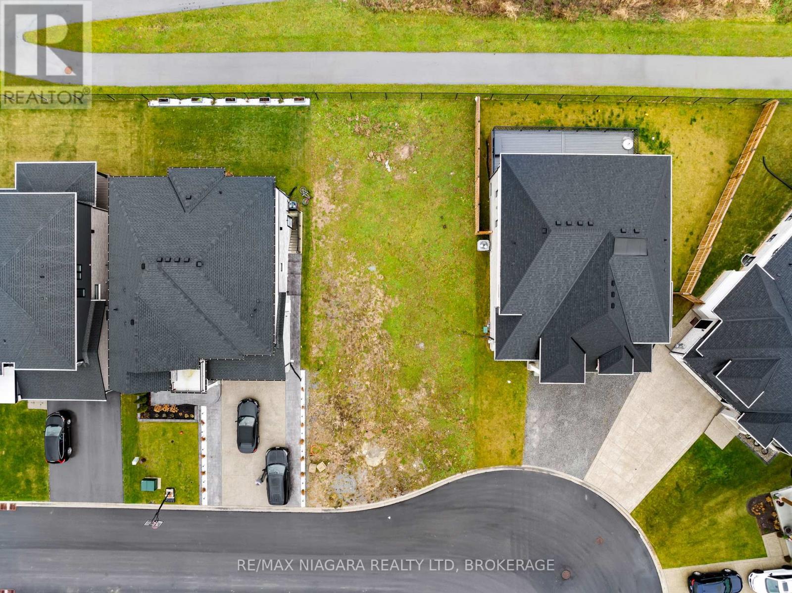 7521 Sherrilee Crescent, Niagara Falls, Ontario  L2H 3T4 - Photo 12 - X12376421